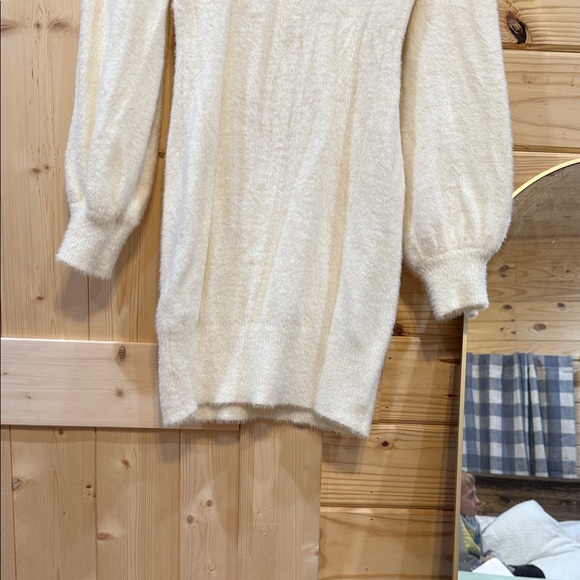 Elegant Cream Turtleneck Sweater Dress - Picture 3 of 3